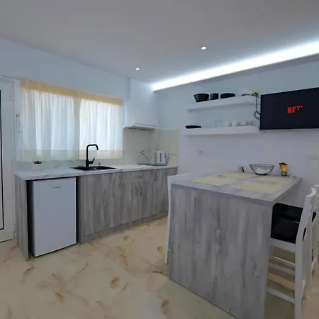 Apartment Thea Sarandë